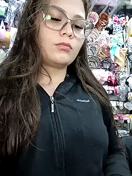 Vale Saenzz online show from 09-15-25, 11:38