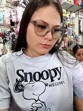 Vale Saenzz online show from 11-21-25, 05:33