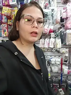 Vale Saenzz online show from 11-27-25, 08:55