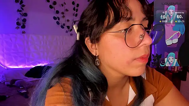 Snapshot of Ludovica6669 chatting on 03-15-25, 11:39 Ludovica6669 online show from 03-15-25, 11:39