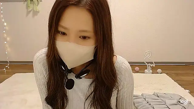 hinano JP online show from 10-12-25, 12:20