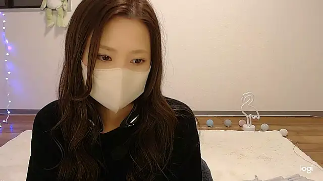 hinano JP online show from 10-27-25, 12:04