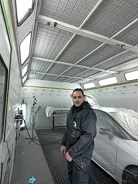 Snapshot of justeqqun chatting on 10-31-25, 11:22 justeqqun online show from 10-31-25, 11:22