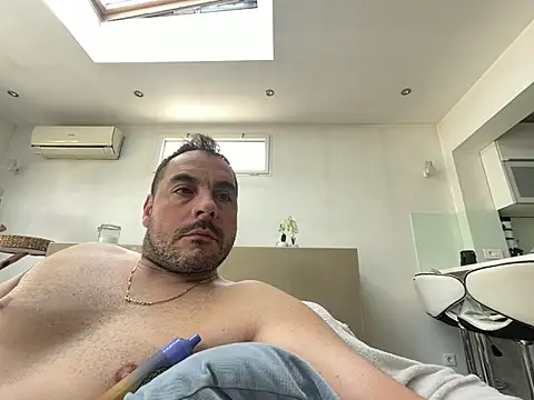 justeqqun online show from 06-07-26, 10:08