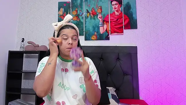 Snapshot of Emily_rivera78 chatting on 10-09-25, 05:38 Emily rivera78 online show from 10-09-25, 05:38