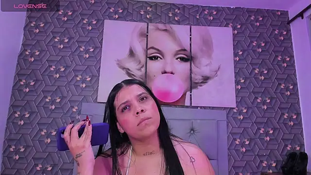 Emily rivera78 online show from 05-11-26, 03:34