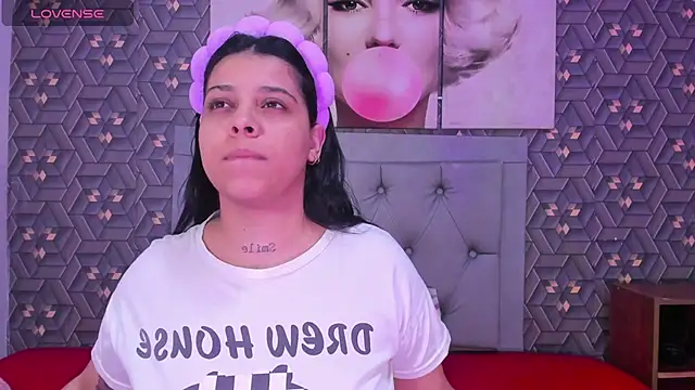 Emily rivera78 online show from 06-24-26, 02:54
