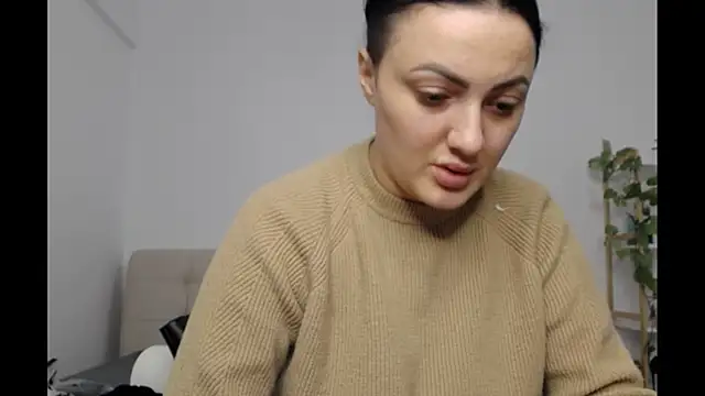 Snapshot of RaisaSalvi chatting on 02-03-25, 11:53 RaisaSalvi online show from 02-03-25, 11:53