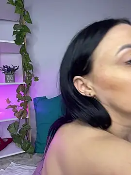 Snapshot of RaisaSalvi chatting on 02-15-25, 09:15 RaisaSalvi online show from 02-15-25, 09:15