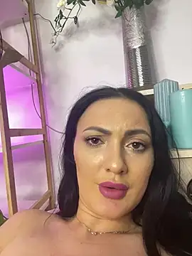 Snapshot of RaisaSalvi chatting on 02-20-25, 11:10 RaisaSalvi online show from 02-20-25, 11:10