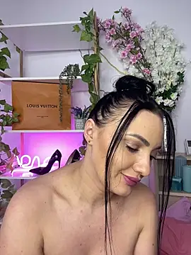 Snapshot of RaisaSalvi chatting on 02-23-25, 10:53 RaisaSalvi online show from 02-23-25, 10:53