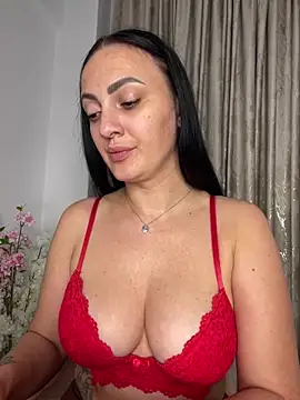 Snapshot of RaisaSalvi chatting on 09-18-25, 12:51 RaisaSalvi online show from 09-18-25, 12:51