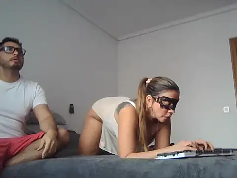 Snapshot of parejasex-ca chatting on 02-06-25, 09:32 parejasex-ca online show from 02-06-25, 09:32