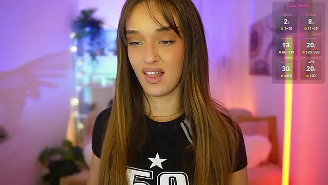 Clara Nia online show from 03-25-26, 07:53