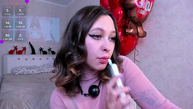 Snapshot of KarolineNeuer chatting on 02-27-25, 11:04 KarolineNeuer online show from 02-27-25, 11:04