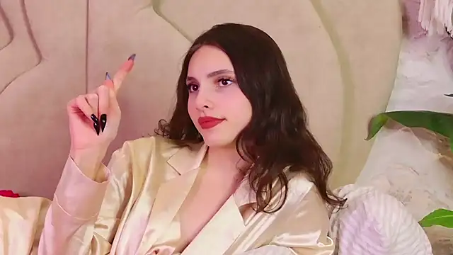 GIGI DAV online show from 02-14-25, 02:44