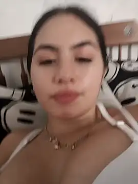 Snapshot of nana_1234 chatting on 03-09-25, 07:15 nana 1234 online show from 03-09-25, 07:15