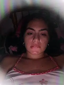 Snapshot of nana_1234 chatting on 10-21-25, 04:24 nana 1234 online show from 10-21-25, 04:24