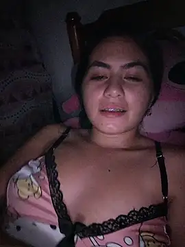 Snapshot of nana_1234 chatting on 10-31-25, 01:50 nana 1234 online show from 10-31-25, 01:50