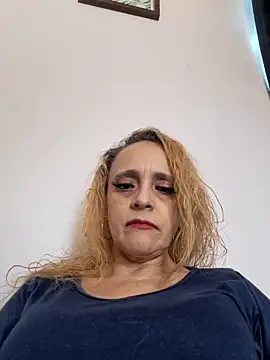 Snapshot of VICTORIAHANK_ chatting on 02-25-26, 06:50 VICTORIAHANK online show from 02-25-26, 06:50