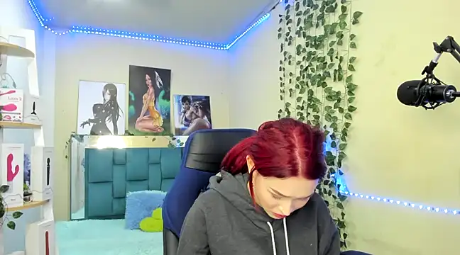 naomy hot 777 online show from 02-16-25, 10:43