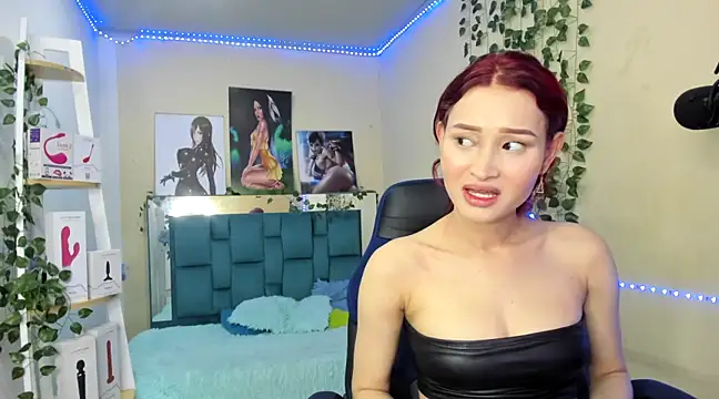 naomy hot 777 online show from 02-21-25, 03:45