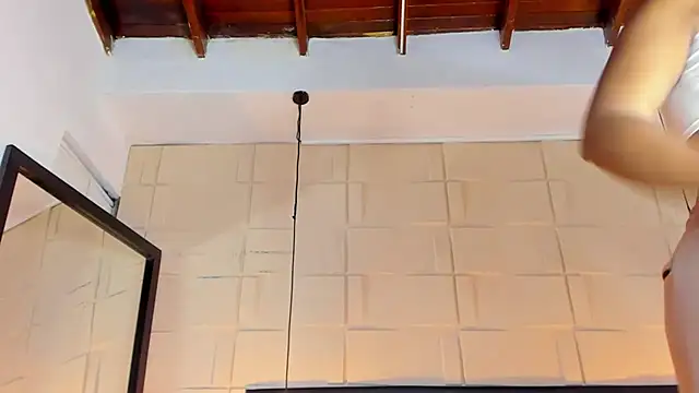 SamanthaMilann online show from 02-18-25, 09:43