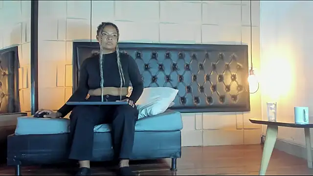 SamanthaMilann online show from 02-28-25, 08:50