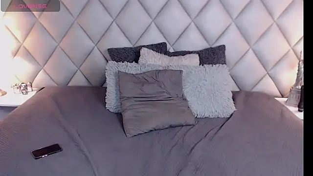 Snapshot of LalyCastro chatting on 03-09-25, 07:48 LalyCastro online show from 03-09-25, 07:48