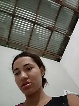 Snapshot of -Nicol chatting on 10-22-25, 10:04 -Nicol online show from 10-22-25, 10:04