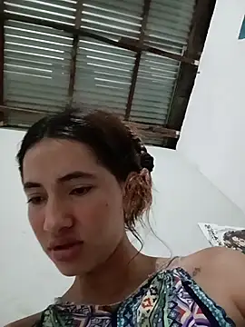 Snapshot of -Nicol chatting on 10-23-25, 10:03 -Nicol online show from 10-23-25, 10:03