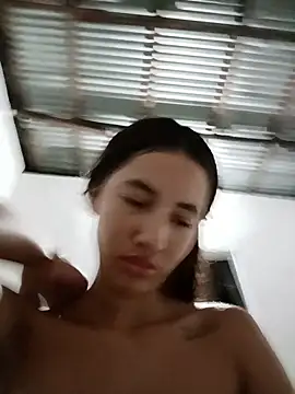 Snapshot of -Nicol chatting on 10-26-25, 09:59 -Nicol online show from 10-26-25, 09:59