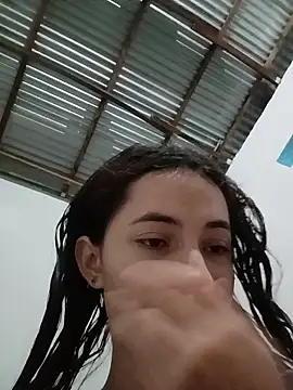 Snapshot of -Nicol chatting on 11-08-25, 10:04 -Nicol online show from 11-08-25, 10:04