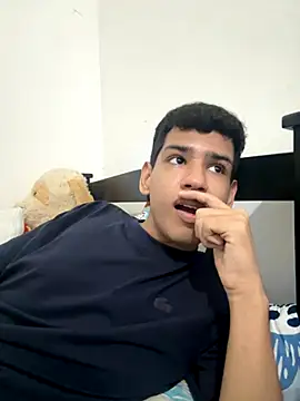 Snapshot of Santiago-Thompson chatting on 10-16-25, 05:52 Santiago-Thompson online show from 10-16-25, 05:52