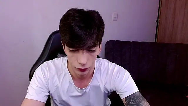 H3ll B0I online show from 06-27-26, 01:17