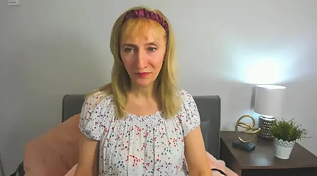 MargaretMilf69 online show from 02-08-25, 06:12