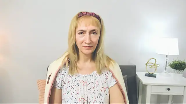 MargaretMilf69 online show from 02-15-25, 09:27