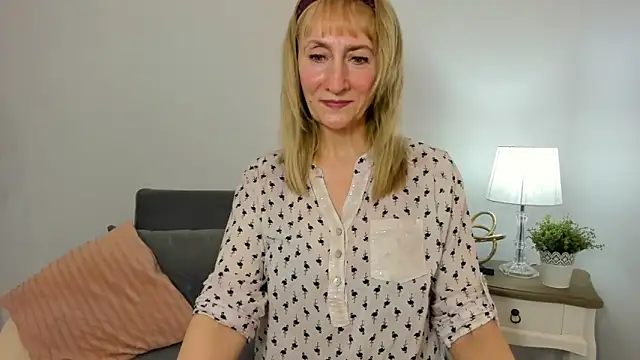 MargaretMilf69 online show from 02-28-25, 04:31