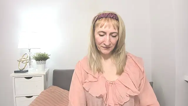 MargaretMilf69 online show from 03-14-25, 04:30