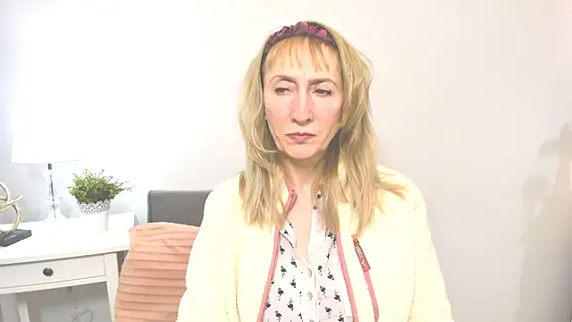 MargaretMilf69 online show from 03-17-25, 04:22