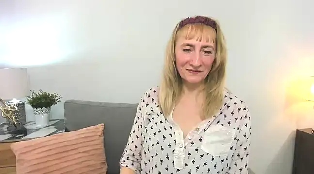 MargaretMilf69 online show from 03-21-25, 04:40