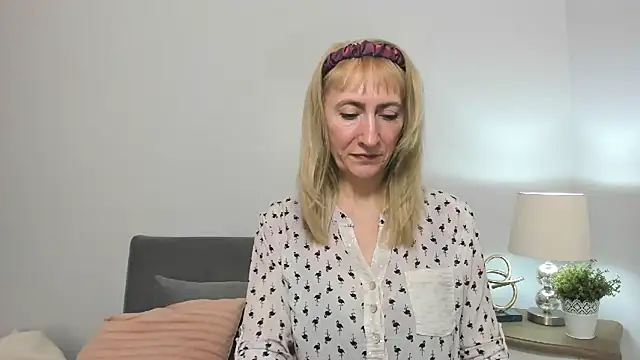 MargaretMilf69 online show from 03-22-25, 01:30