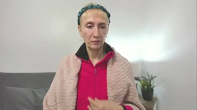 MargaretMilf69 online show from 10-14-25, 03:24