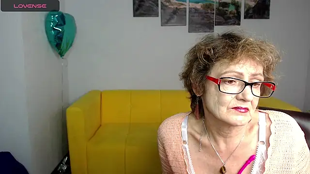 SexyGrandma  online show from 03-03-25, 09:05