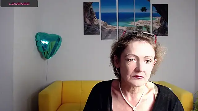 SexyGrandma  online show from 03-21-25, 04:18
