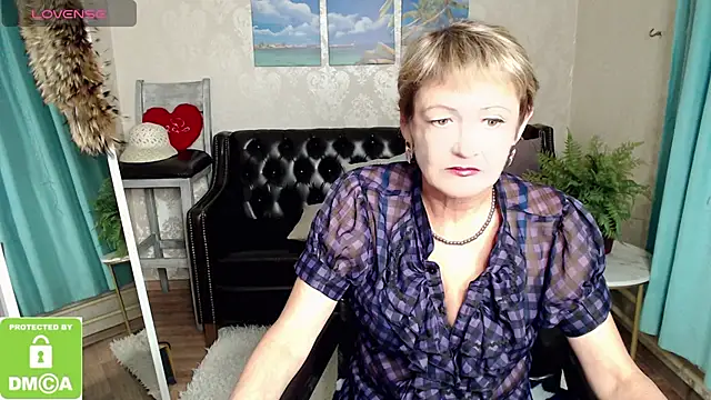 Snapshot of SexyGrandma_ chatting on 10-01-25, 03:18 SexyGrandma online show from 10-01-25, 03:18