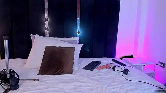 Snapshot of Annita001 chatting on 10-02-25, 01:18 Annita001 online show from 10-02-25, 01:18