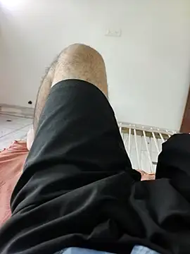 Snapshot of xmanrawan2 chatting on 10-20-25, 08:04 xmanrawan2 online show from 10-20-25, 08:04