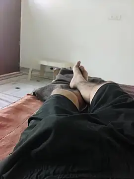 Snapshot of xmanrawan2 chatting on 11-02-25, 04:37 xmanrawan2 online show from 11-02-25, 04:37