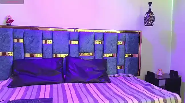 emily fox 3 online show from 02-08-25, 01:01